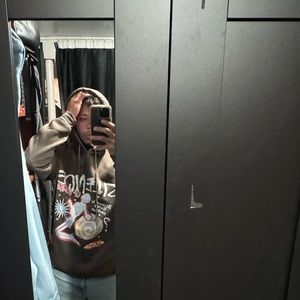 Meet your Posher, Augusto